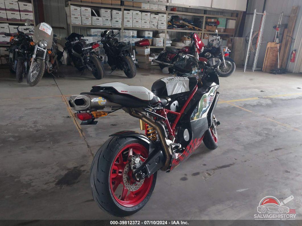 ZDM1UB5V15B012022 2005 DUCATI 999 photo no. 4