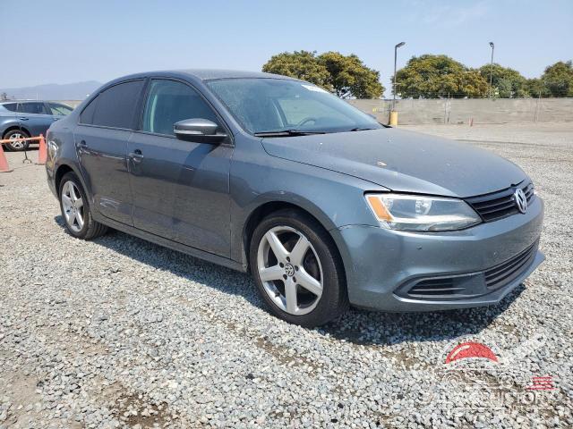 3VWDZ7AJ6BM388324 2011 VOLKSWAGEN JETTA photo no. 4