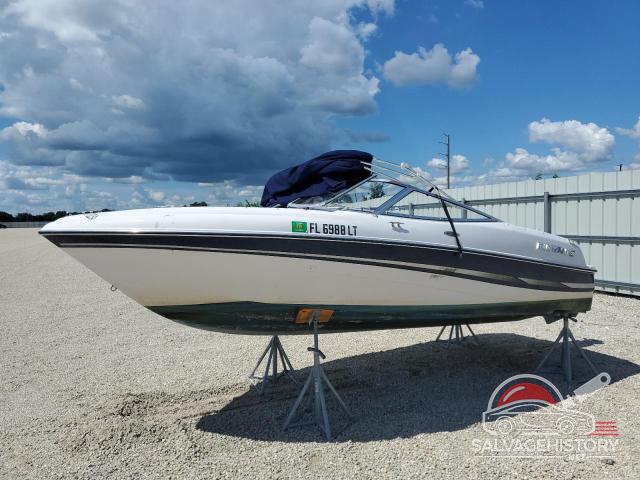 GFNME282J102 2002 FOUR BOAT photo no. 2