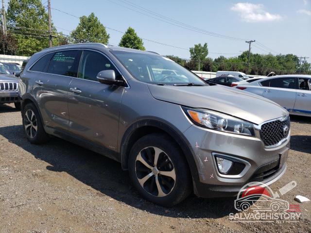 5XYPHDA1XJG360703 2018 KIA SORENTO photo no. 4