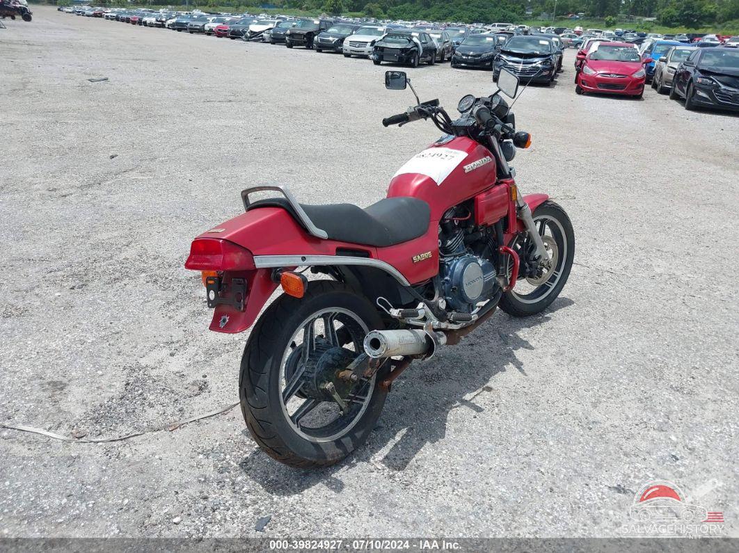 JH2RC2204EM004339 1984 HONDA VF700 photo no. 4