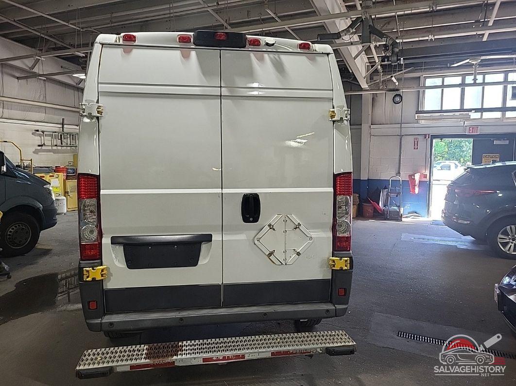3C6TRVDG9EE115936 2014 RAM PROMASTER 2500 photo no. 2