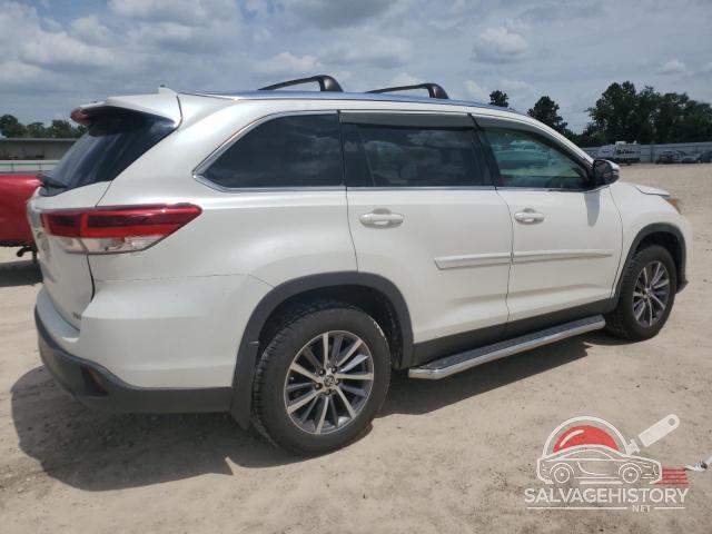 5TDJZRFH2KS613748 2019 TOYOTA HIGHLANDER photo no. 3