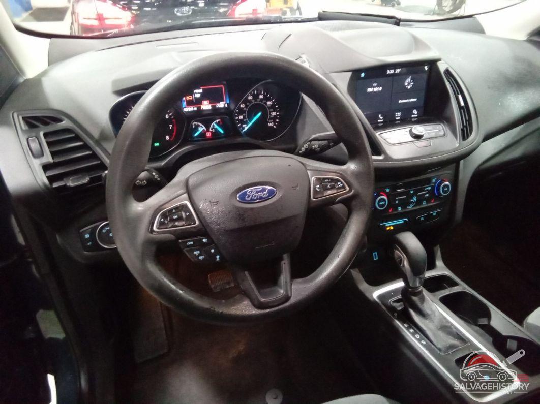1FMCU0GD2KUA25760 2019 FORD ESCAPE photo no. 3