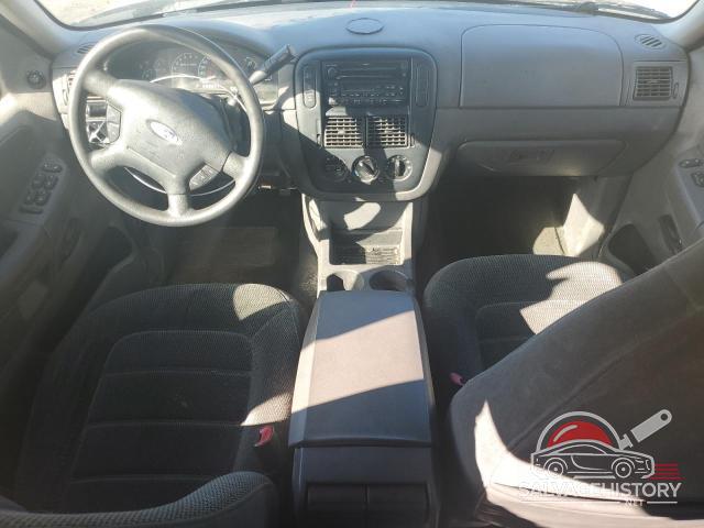 1FMZU73E42UA15989 2002 FORD EXPLORER photo no. 8