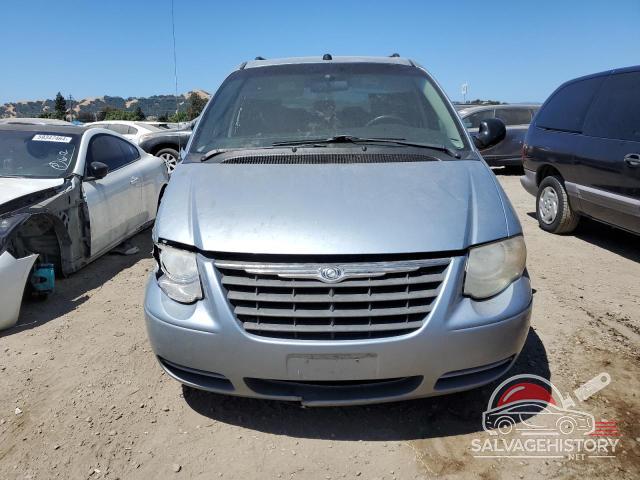 2C8GP54L95R452892 2005 CHRYSLER MINIVAN photo no. 5