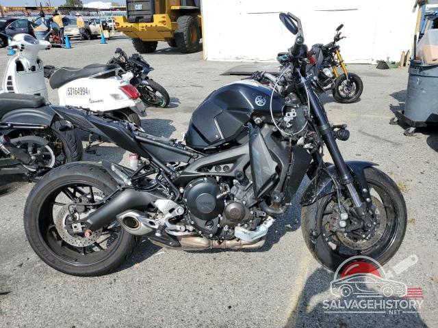 JYARN53Y3JA001013 2018 YAMAHA MT09 C photo no. 2