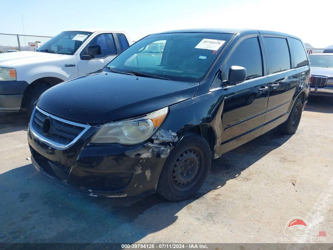 2V4RW4D13AR168891 2010 VOLKSWAGEN ROUTAN photo no. 2