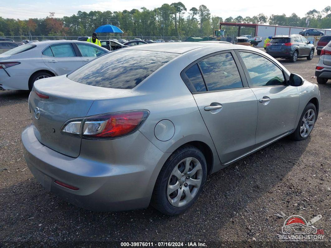 JM1BL1TF5D1796928 2013 MAZDA MAZDA3 photo no. 4