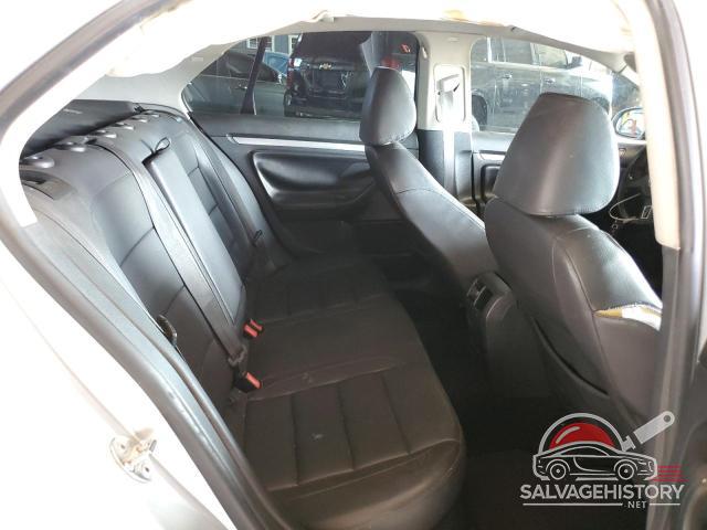 3VWAZ7AJ6AM127339 2010 VOLKSWAGEN JETTA LIMI photo no. 10