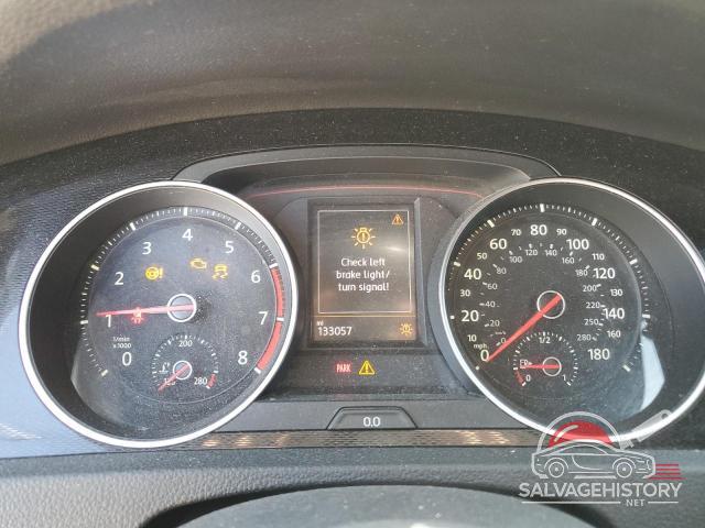 3VW5T7AU5FM028628 2015 VOLKSWAGEN GTI photo no. 9