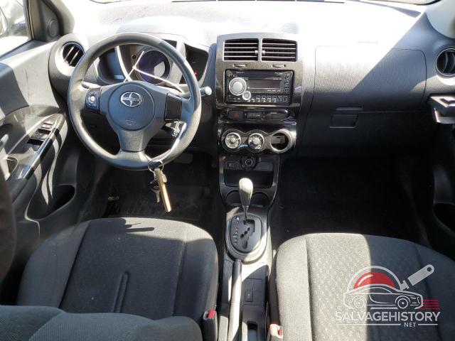 JTKKU4B42A1006696 2010 TOYOTA SCION photo no. 8