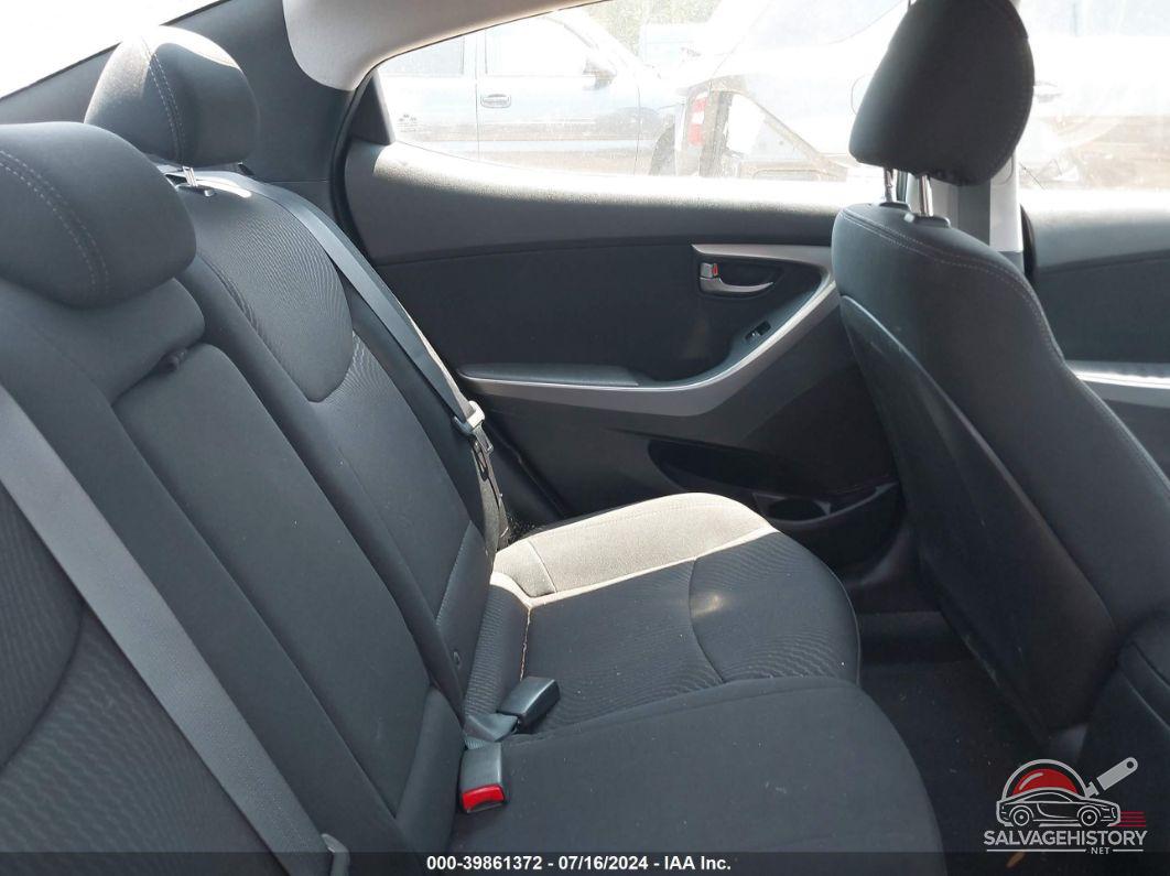 5NPDH4AE8GH723779 2016 HYUNDAI ELANTRA photo no. 8