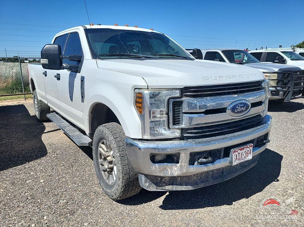 1FT7W3B6XJEB74730 2018 FORD F-350 photo no. 4