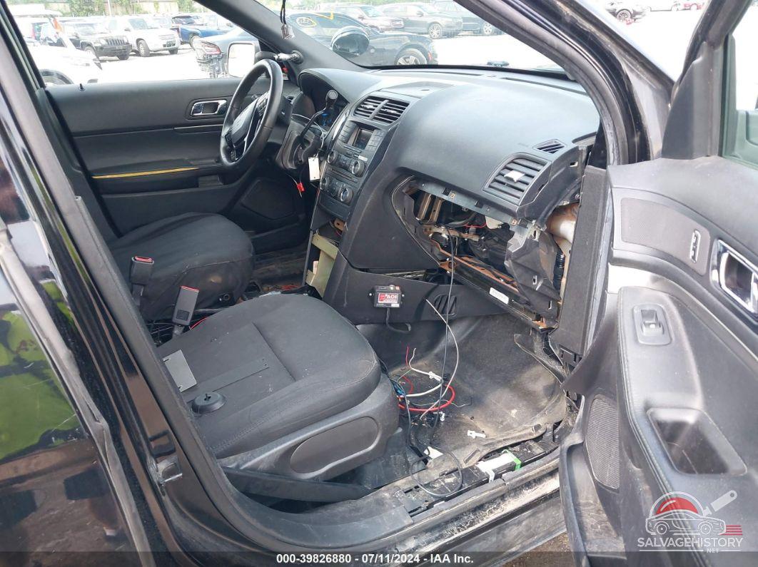 1FM5K8AR5JGC42847 2018 FORD POLICE INTERCEPTOR UTILITY photo no. 5