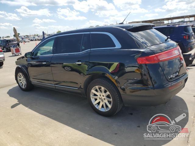 2LMHJ5NK5JBL02472 2018 LINCOLN MKT photo no. 2