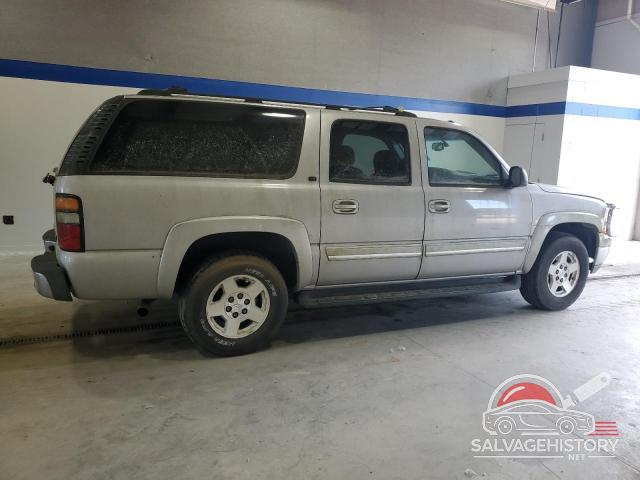 1GNEC16Z24J237590 2004 CHEVROLET SUBURBAN photo no. 3