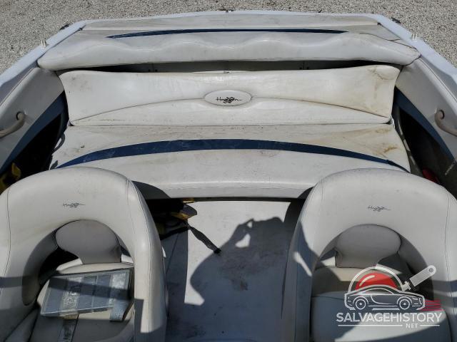 GFNME282J102 2002 FOUR BOAT photo no. 6