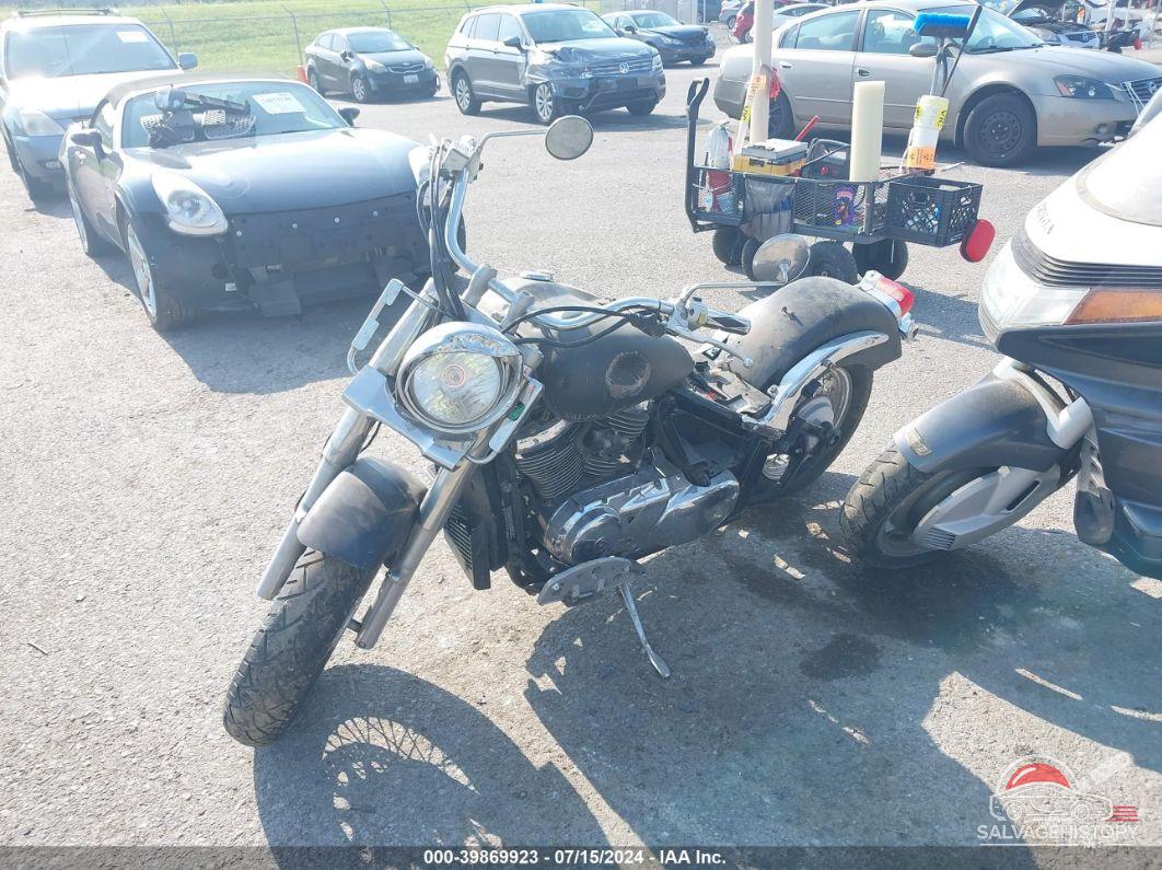 JS1VS55AX52102524 2005 SUZUKI C50 photo no. 1