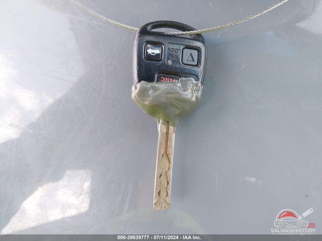 JT8BF28G7Y5098543 2000 LEXUS ES 300 photo no. 11