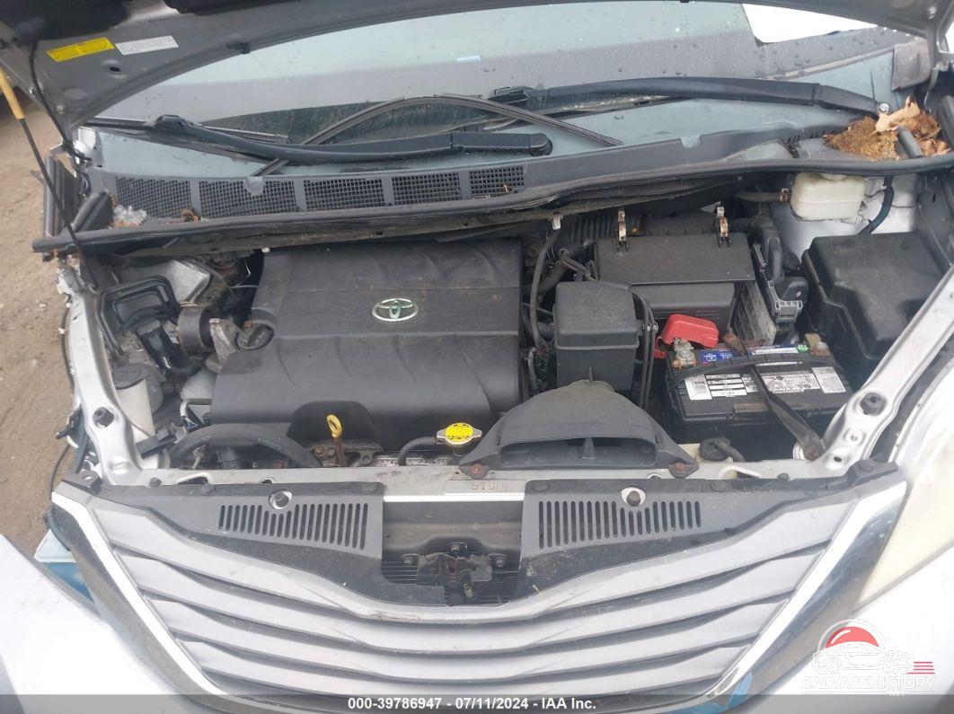 5TDDK3DC8ES078676 2014 TOYOTA SIENNA photo no. 10