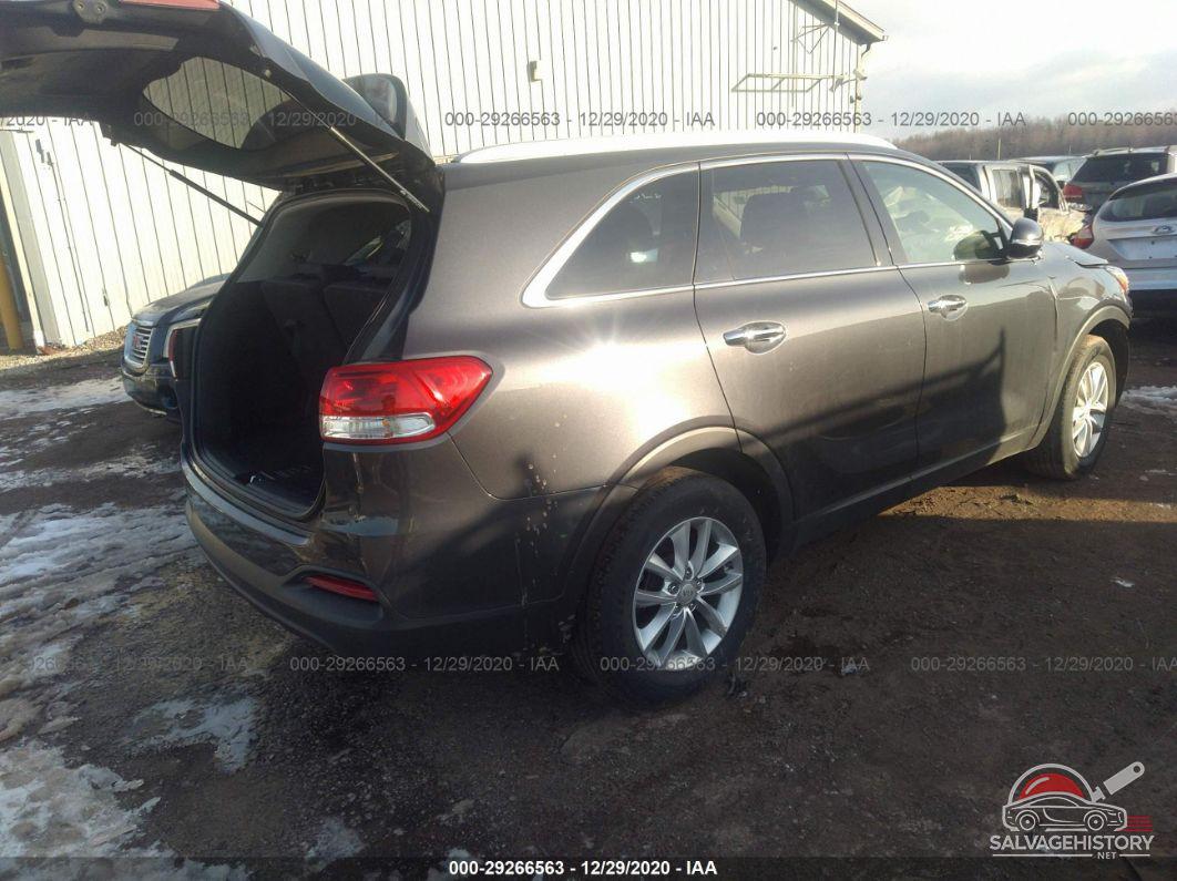 5XYPG4A50HG318668 2017 KIA SORENTO photo no. 4