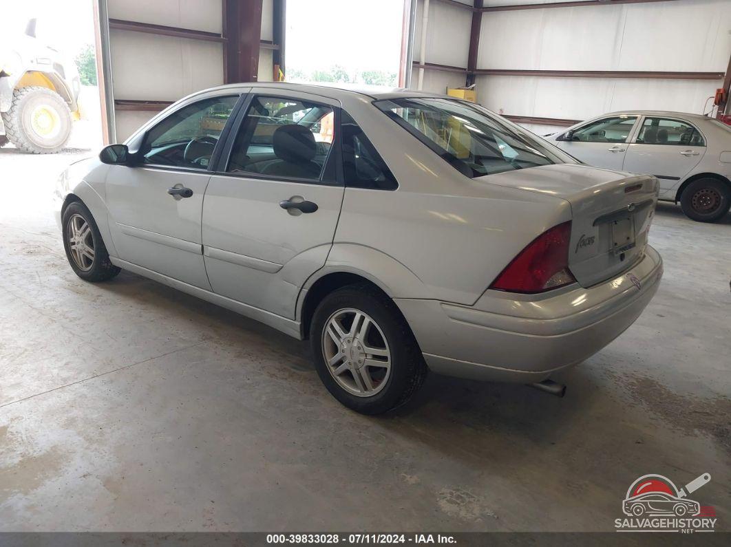 1FAFP34P73W323631 2003 FORD FOCUS photo no. 3