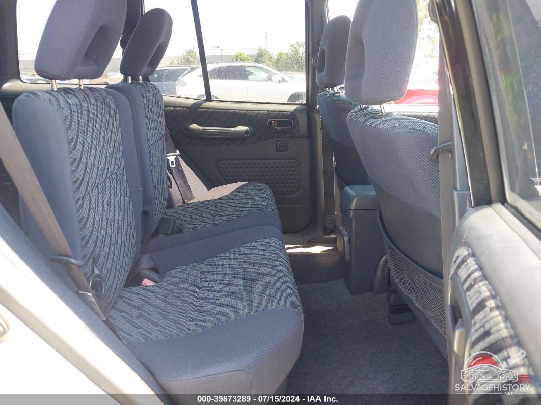 JT3HP10V1Y7165448 2000 TOYOTA RAV4 photo no. 8