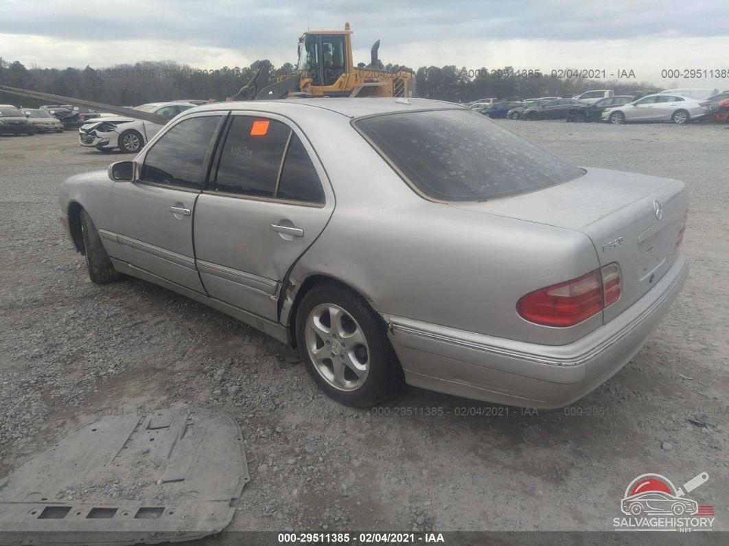 WDBJF65J62B468196 2002 MERCEDES-BENZ E-CLASS photo no. 3