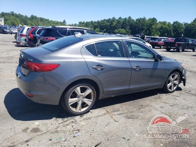 19VDE1F52DE019537 2013 ACURA ILX photo no. 3