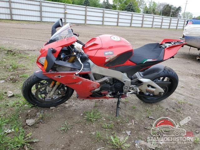 ZD4RKUA49FS000431 2015 APRILIA MOTORCYCLE photo no. 3