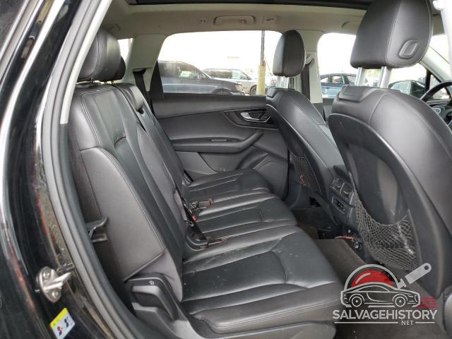 WA1AAAF74HD010010 2017 AUDI Q7 photo no. 10