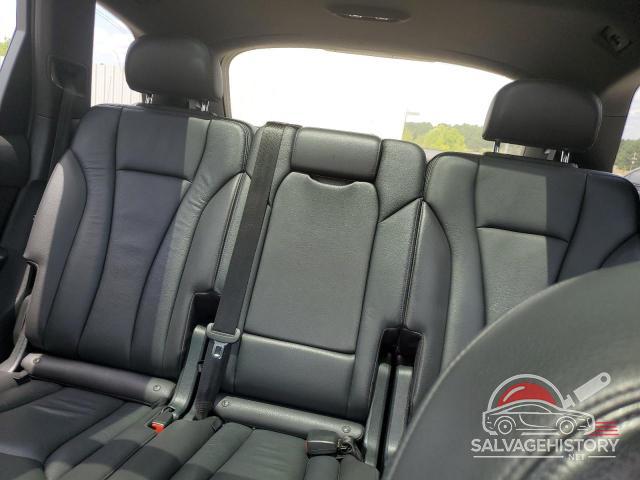 WA1AAAF77HD005562 2017 AUDI Q7 photo no. 10