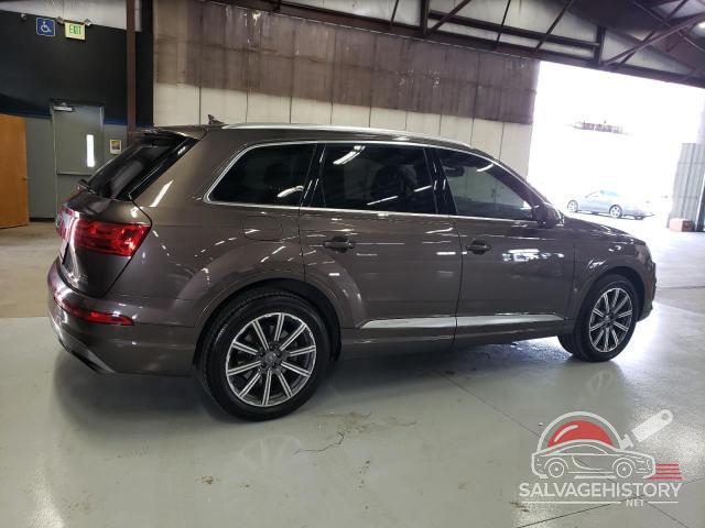 WA1LAAF7XHD019996 2017 AUDI Q7 photo no. 3
