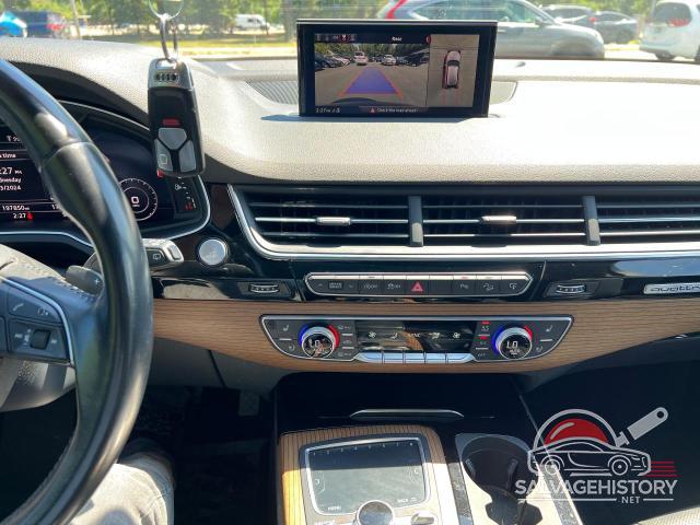 WA1VAAF79HD012174 2017 AUDI Q7 photo no. 10
