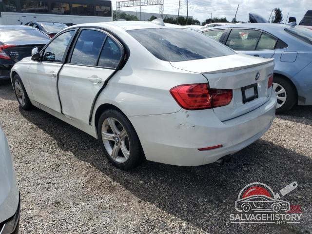 WBA3A5C53CF349070 2012 BMW 3 SERIES photo no. 2