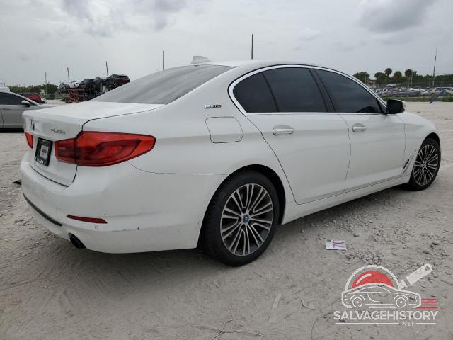 WBAJA9C57JB252067 2018 BMW 5 SERIES photo no. 3