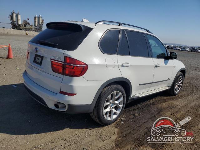5UXZV4C56BL412723 2011 BMW X5 photo no. 3