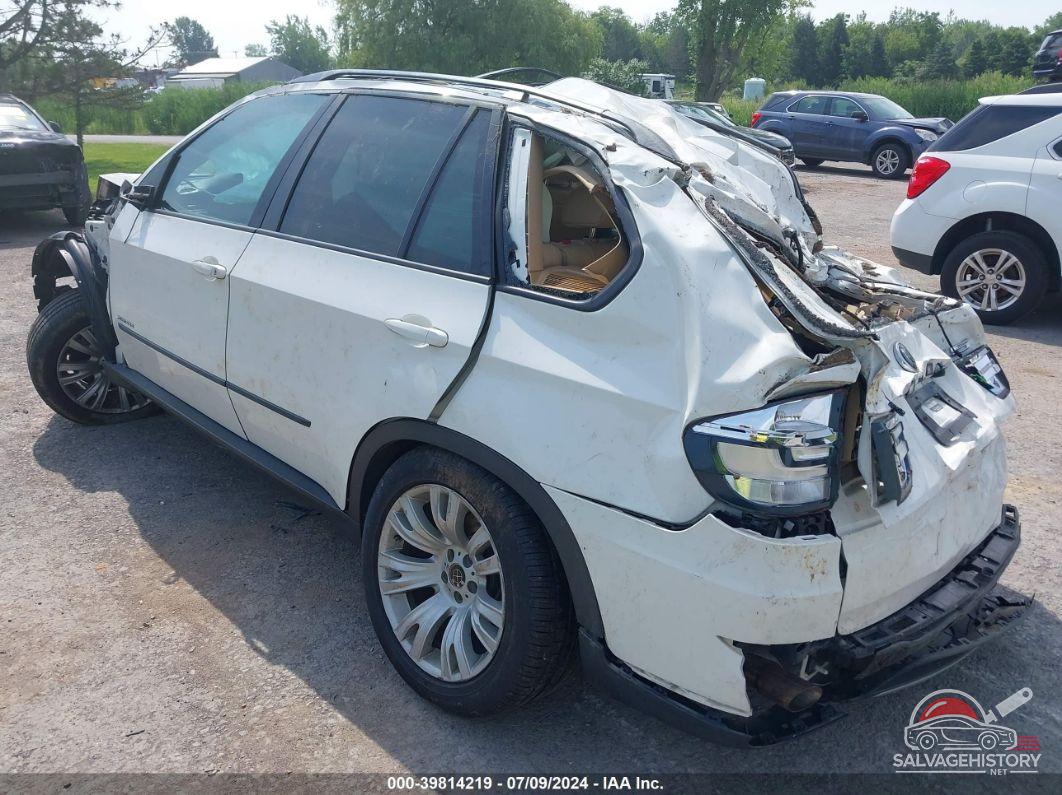 5UXZW0C53BL663043 2011 BMW X5 photo no. 2