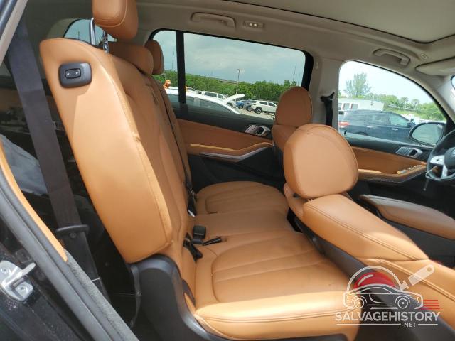 5UXCW2C0XN9J14947 2022 BMW X7 photo no. 11