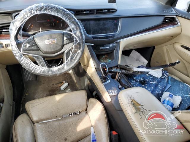 1GYKNBRS7HZ261671 2017 CADILLAC XT5 photo no. 8