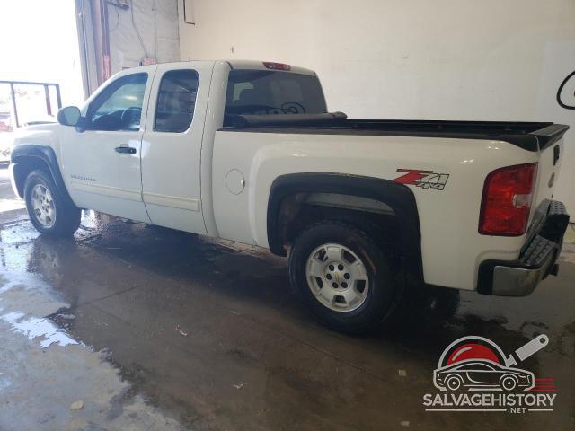 1GCRKSE79DZ105527 2013 CHEVROLET ALL Models photo no. 2