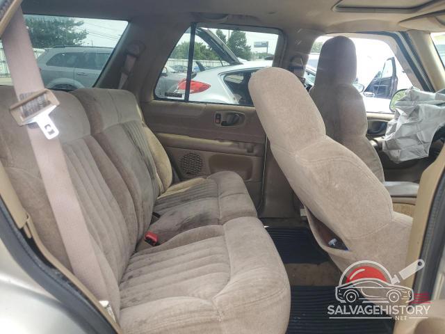 1GNCS13W3W2252472 1998 CHEVROLET BLAZER photo no. 11