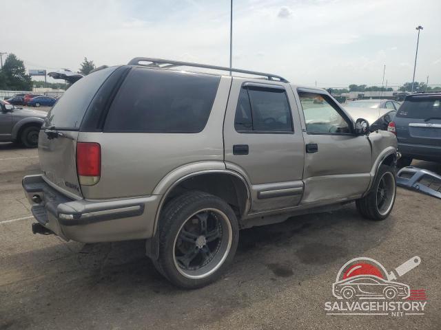 1GNCS13W3W2252472 1998 CHEVROLET BLAZER photo no. 3
