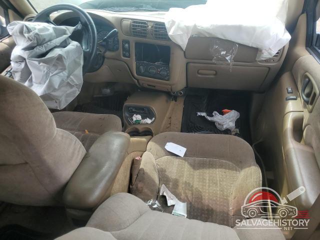 1GNCS13W3W2252472 1998 CHEVROLET BLAZER photo no. 8