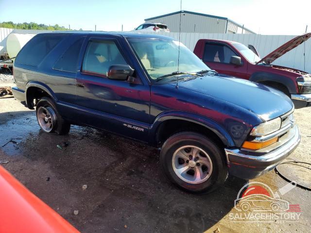 1GNCS18W7YK244399 2000 CHEVROLET BLAZER photo no. 4