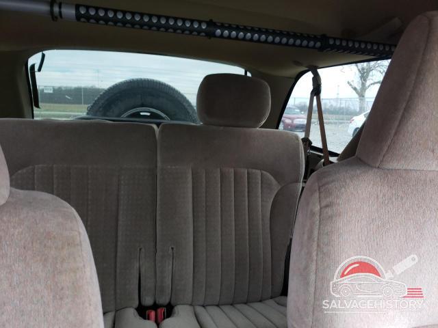 1GNCT18W42K122944 2002 CHEVROLET BLAZER photo no. 10