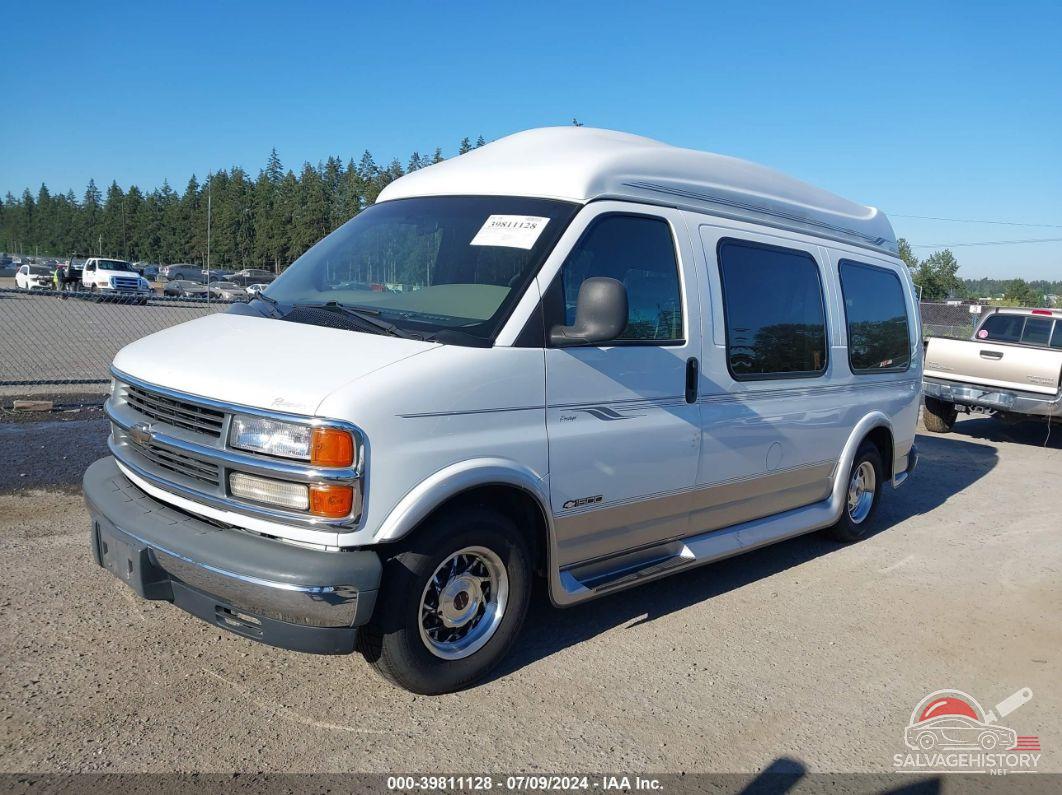 1GBFG15R1Y1263191 2000 CHEVROLET EXPRESS G1500 photo no. 2