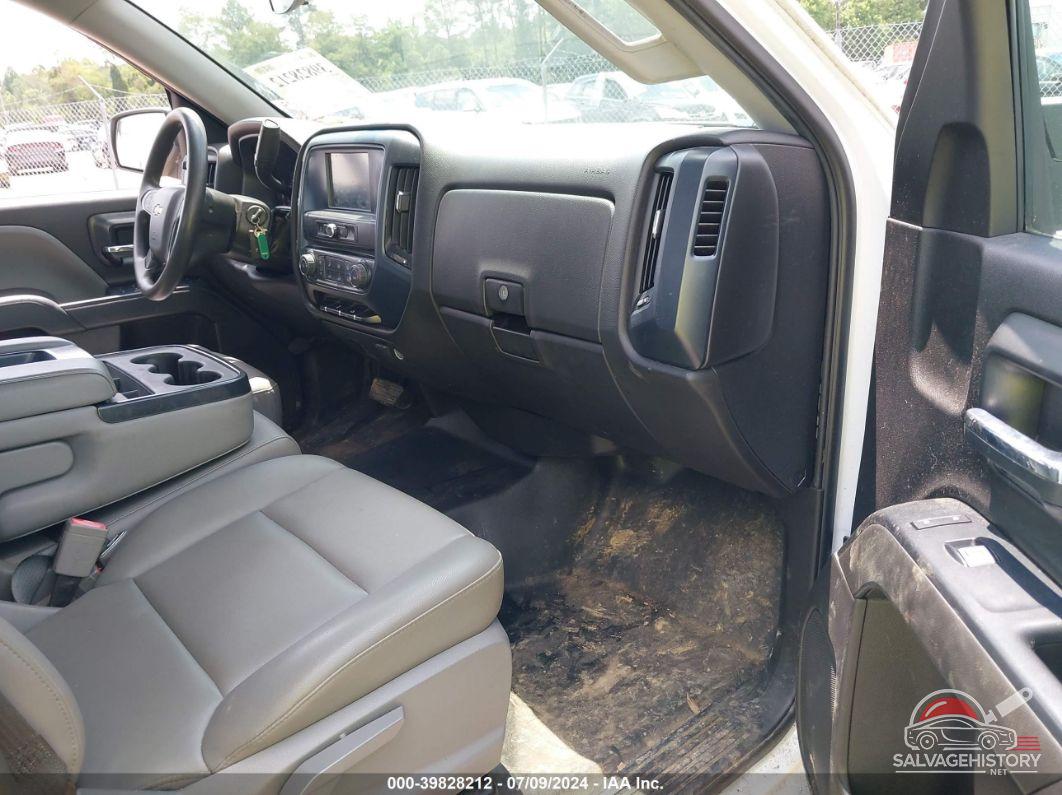 1GCRCNEH2JZ304485 2018 CHEVROLET SILVERADO 1500 photo no. 5