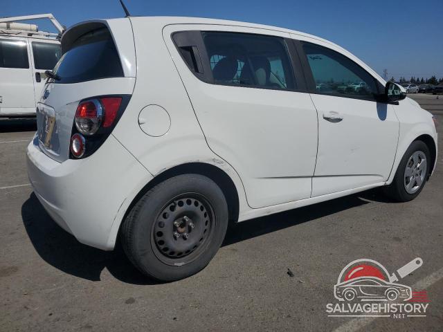 1G1JA6SH9F4207276 2015 CHEVROLET SONIC photo no. 3